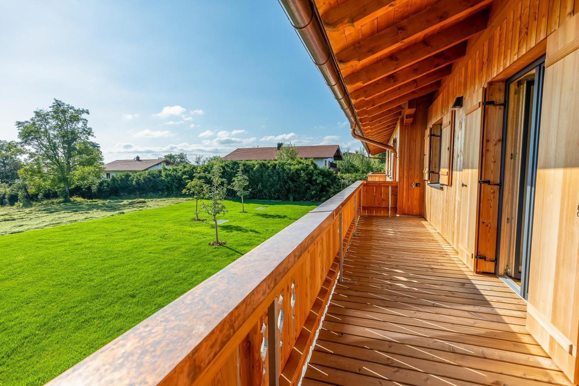 Graf Chiemo Suites - Direkt Am Chiemsee Mit Separatem Seezugang Chieming Dış mekan fotoğraf