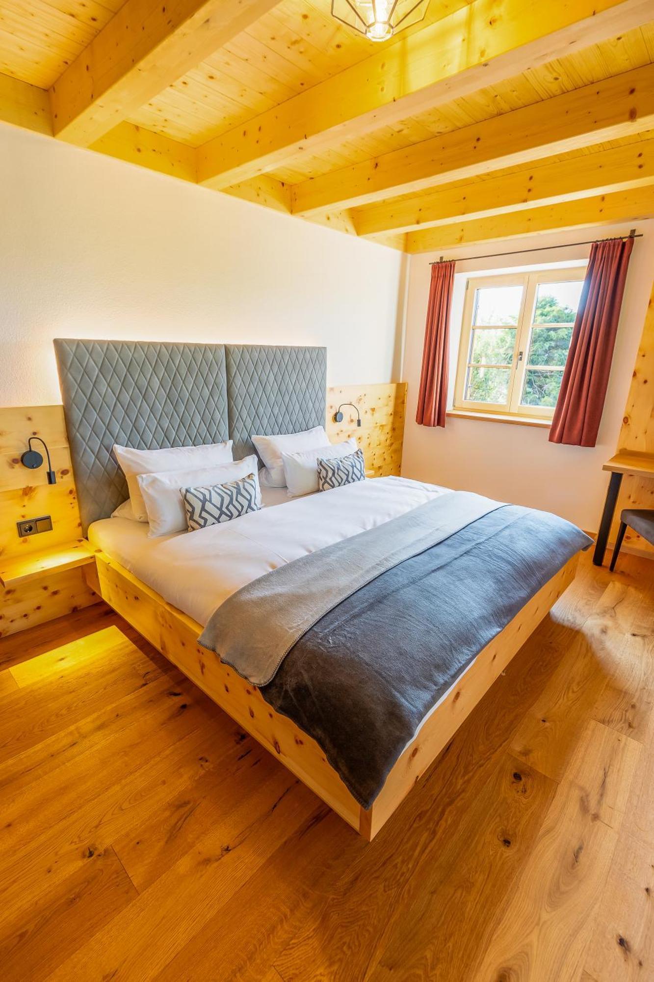 Graf Chiemo Suites - Direkt Am Chiemsee Mit Separatem Seezugang Chieming Dış mekan fotoğraf
