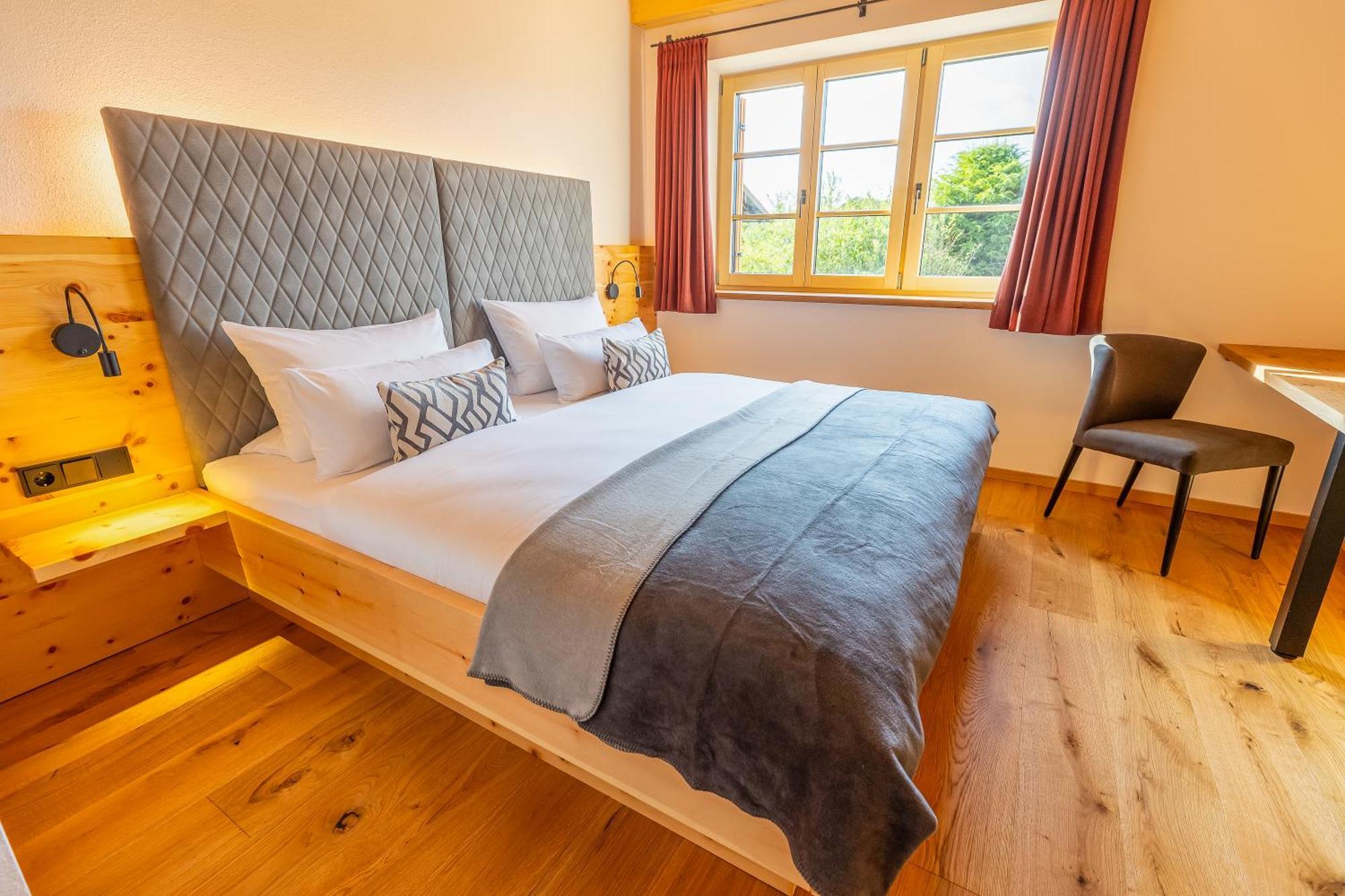 Graf Chiemo Suites - Direkt Am Chiemsee Mit Separatem Seezugang Chieming Dış mekan fotoğraf