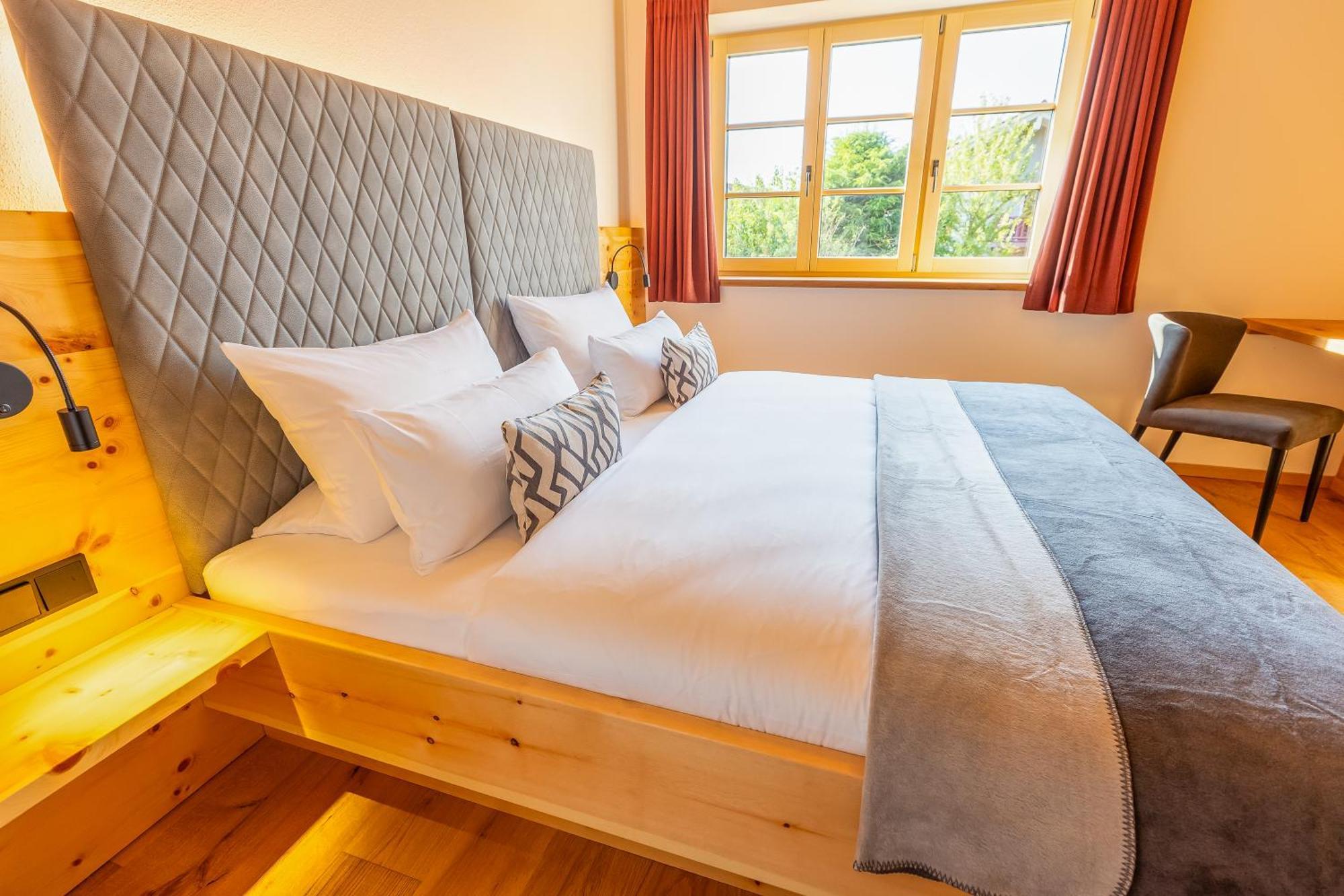Graf Chiemo Suites - Direkt Am Chiemsee Mit Separatem Seezugang Chieming Dış mekan fotoğraf