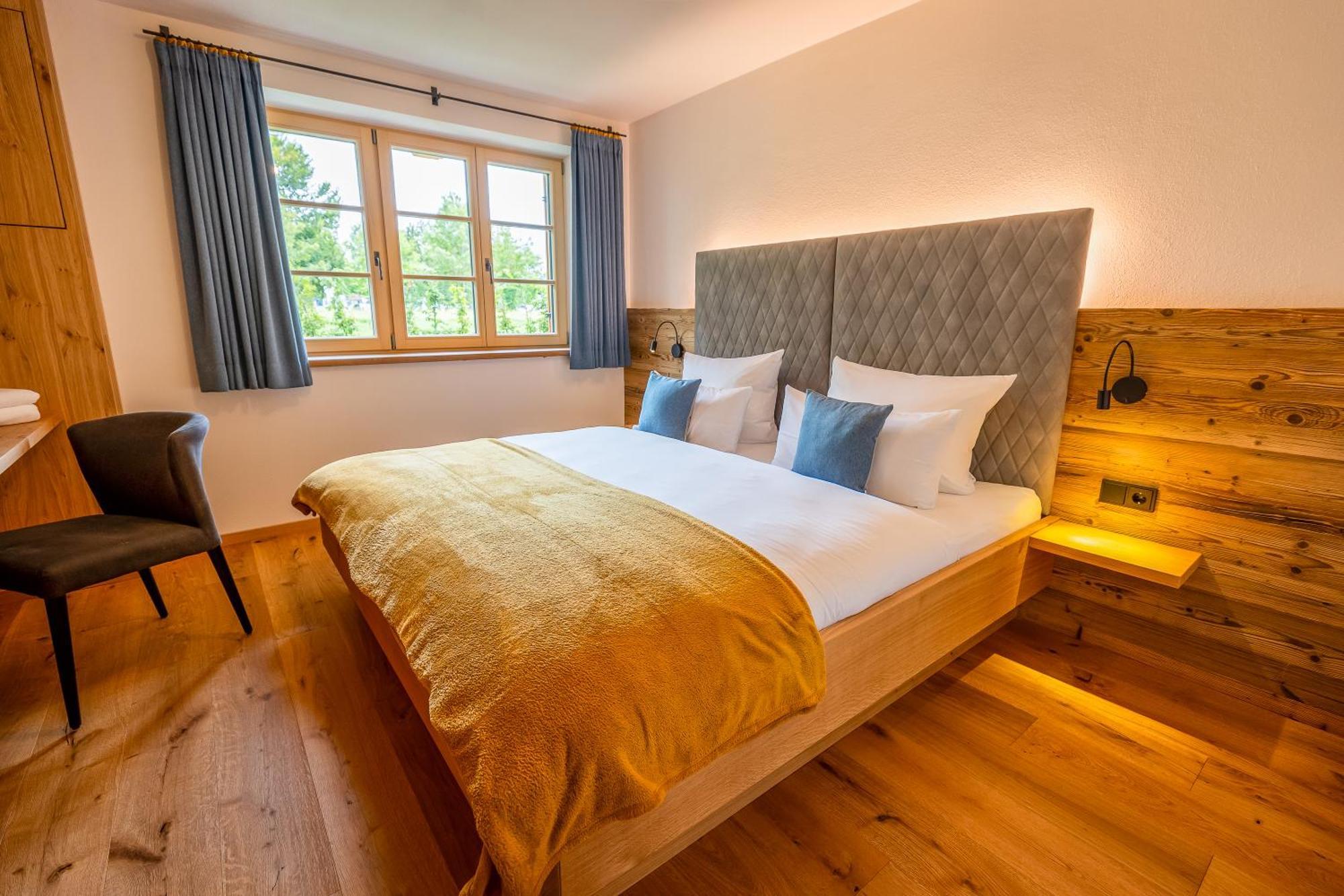 Graf Chiemo Suites - Direkt Am Chiemsee Mit Separatem Seezugang Chieming Dış mekan fotoğraf