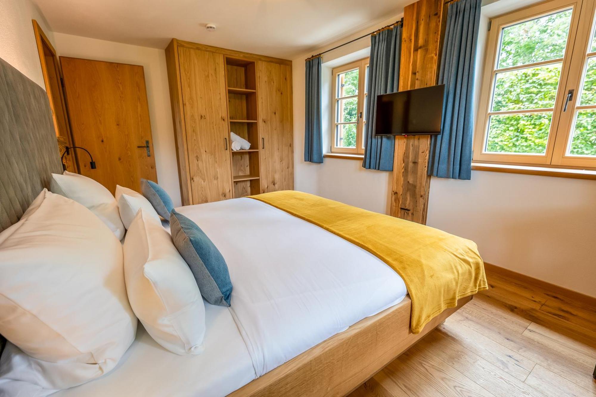 Graf Chiemo Suites - Direkt Am Chiemsee Mit Separatem Seezugang Chieming Dış mekan fotoğraf